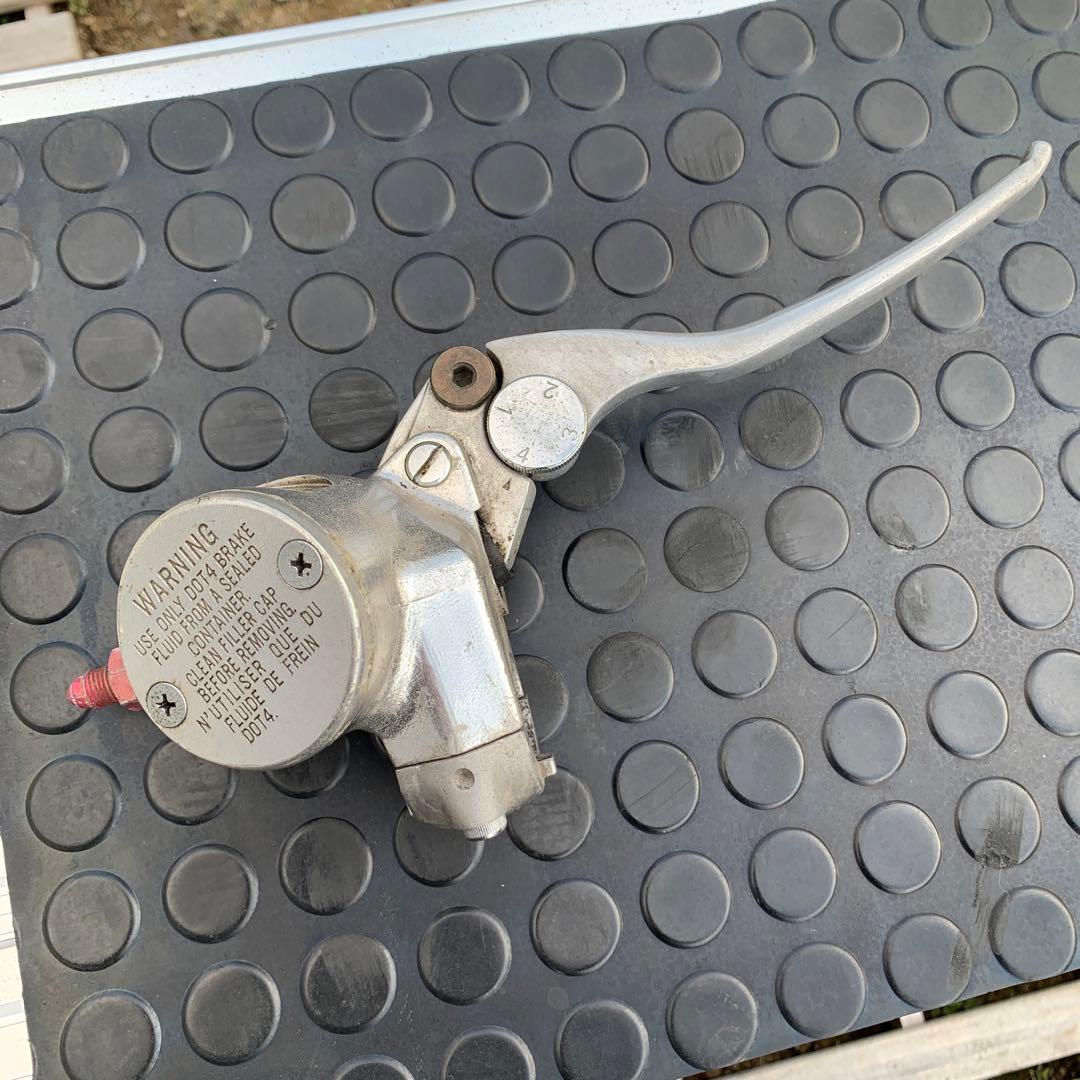 ハレー　ショベル　マスターシリンダー