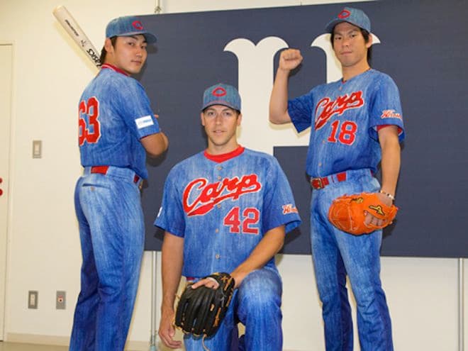 【限定　完売】広島　東洋　カープ　前田智徳　デニム　ユニフォーム　デサント　L