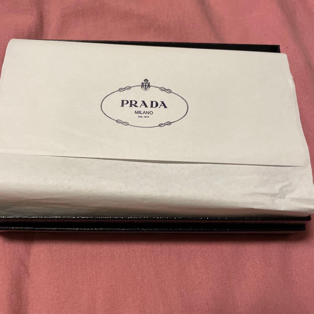 PRADA 二つ折り財布 ブルー