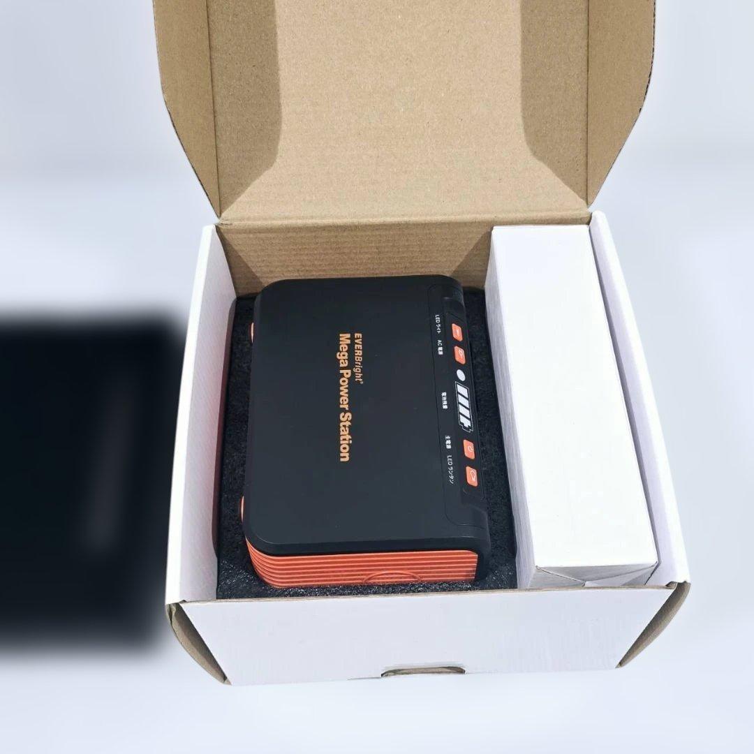 エバーブライト メガステーション ソーラーパワーバンクIII 大容量 ポータブル