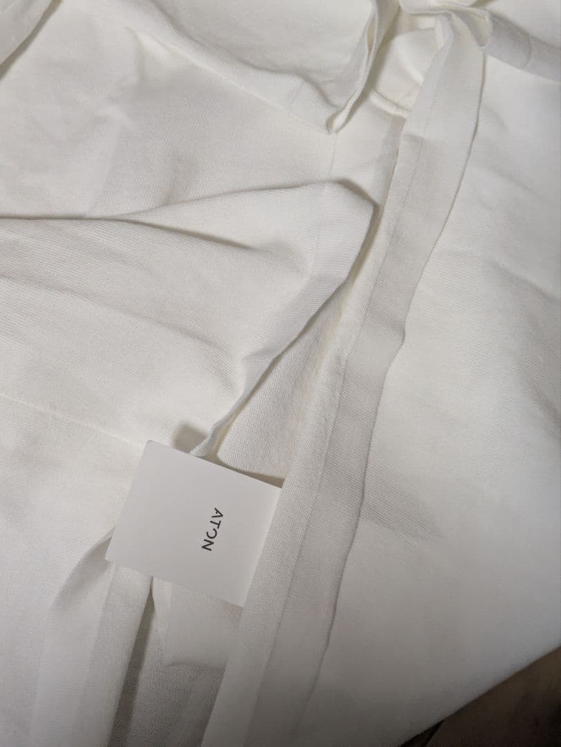 未使用　aton/エイトン　ニットTシャツ