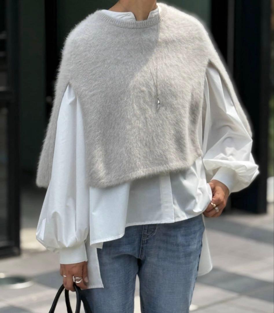 BEARDSLEY ファーニットポンチョ　ライトグレー