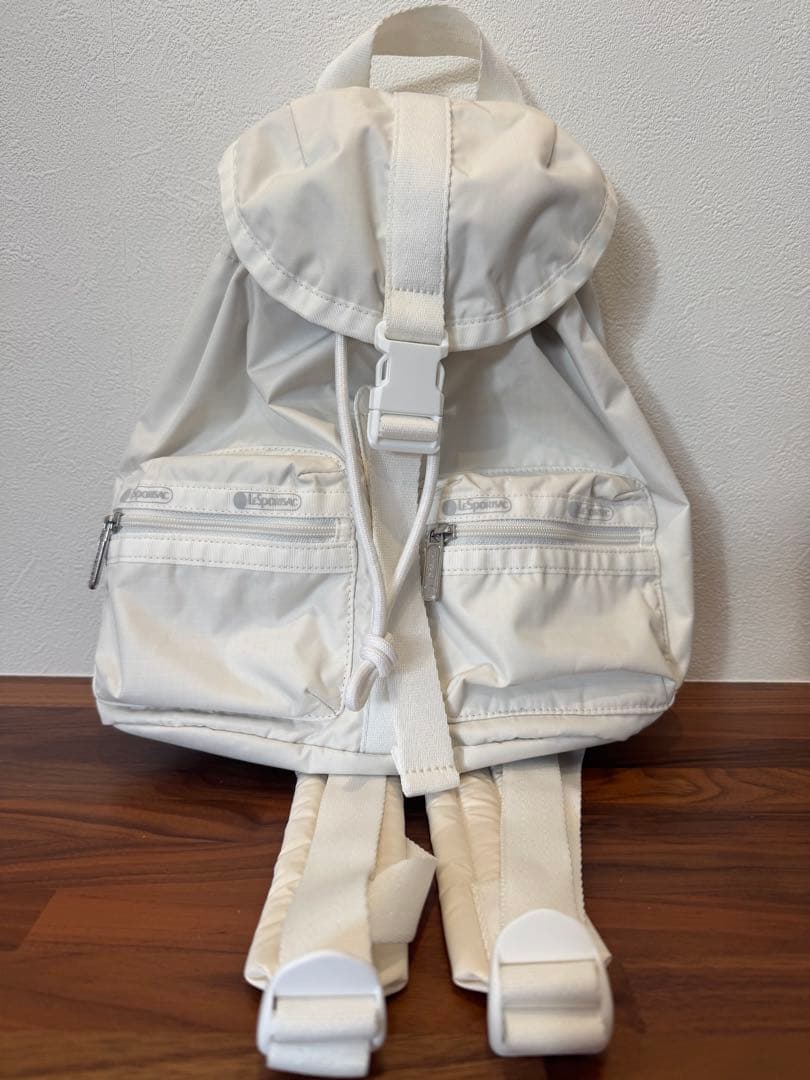 LeSportsac レスポートサック SMALL VOYAGER ホワイト