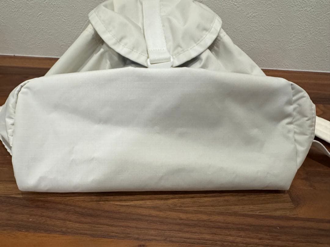 LeSportsac レスポートサック SMALL VOYAGER ホワイト