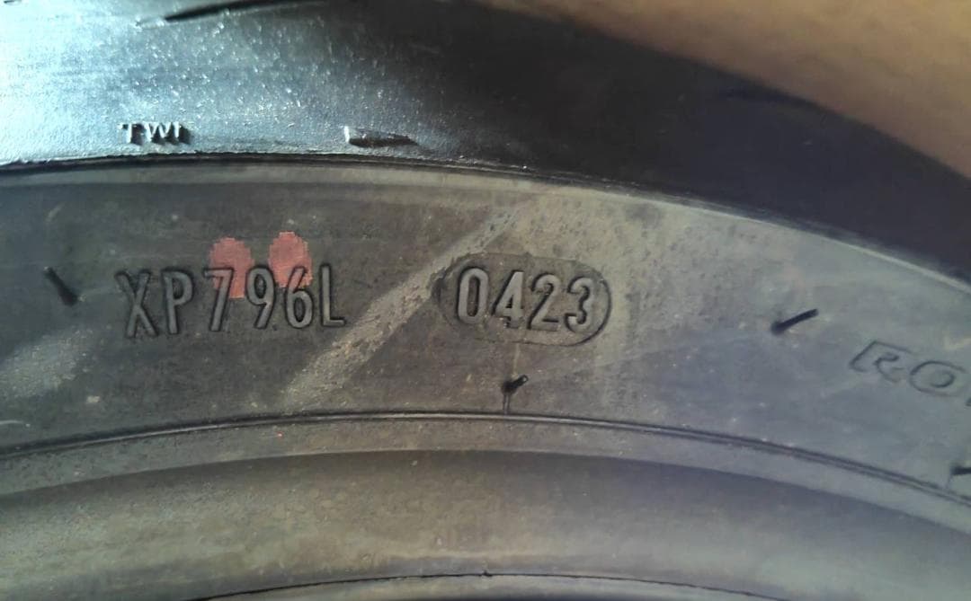 23年製室内保管バイクタイヤ ピレリディアブロ ロッソ4 190/55R17リア