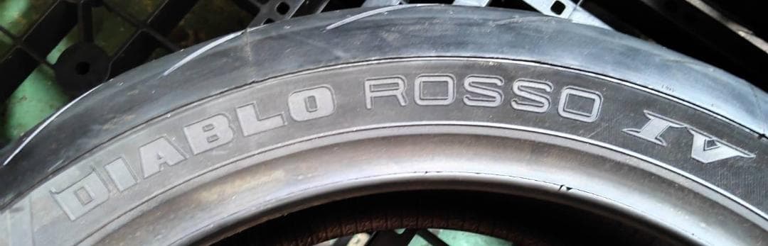 23年製室内保管バイクタイヤ ピレリディアブロ ロッソ4 190/55R17リア