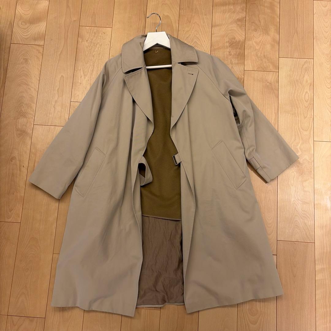 COMOLIのコットンギャバ　タイロッケンコート　 サイズ2