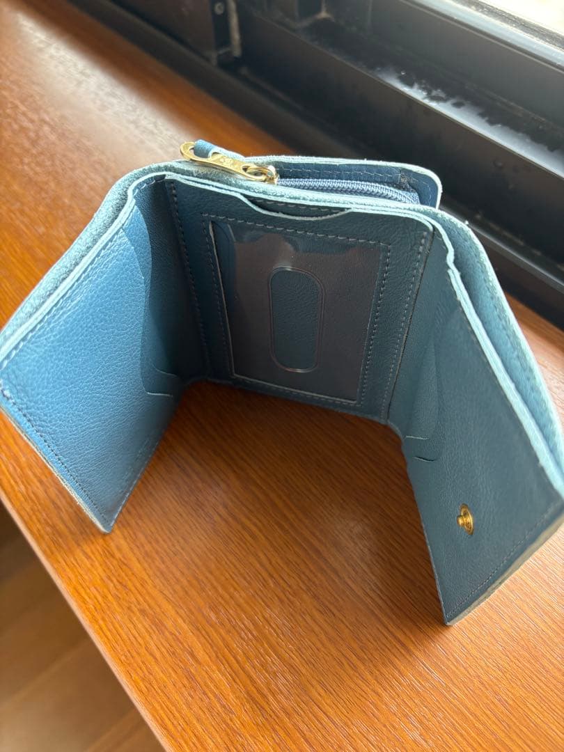 極美品✨イルビゾンテ✨三つ折り財布✨希少ターコイズブルー