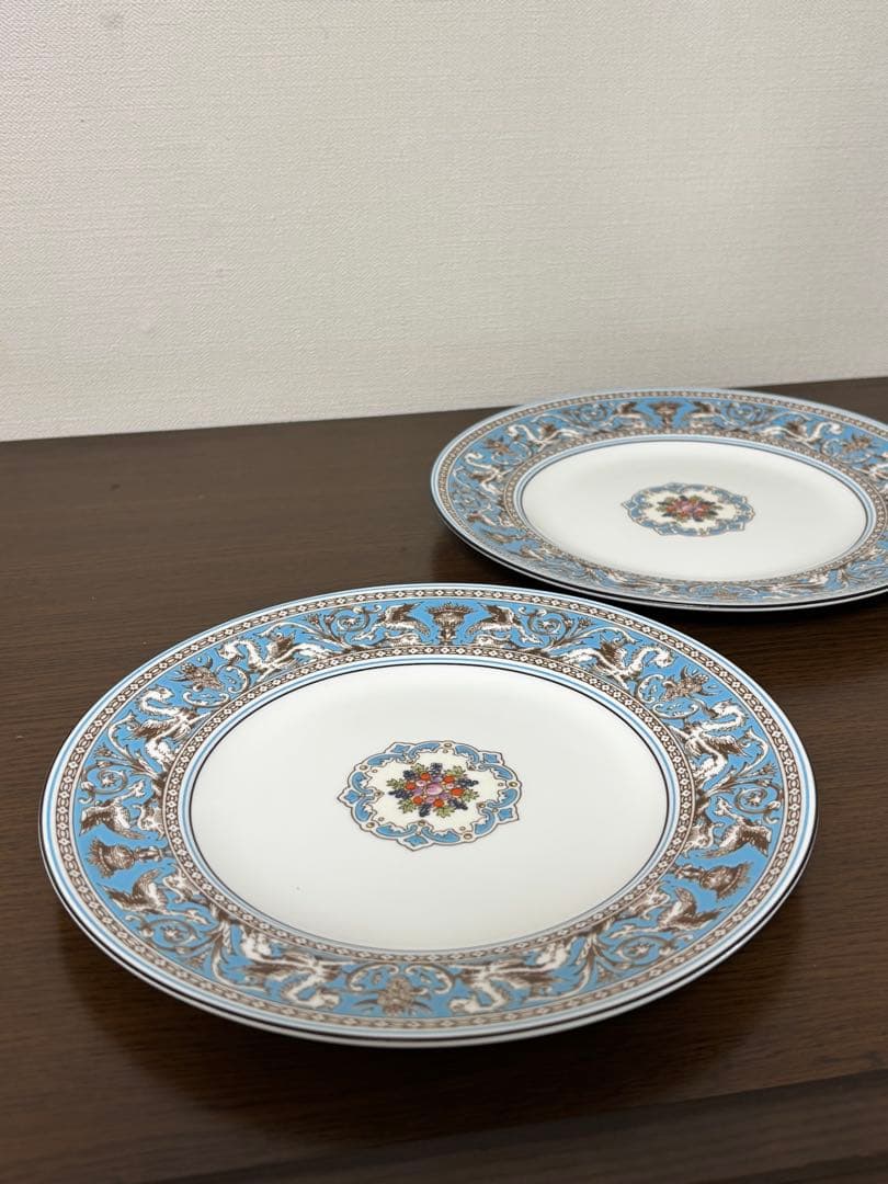 ウェッジウッド フロレンティーン ターコイズ プレート 20.5cm 黒壷 2枚