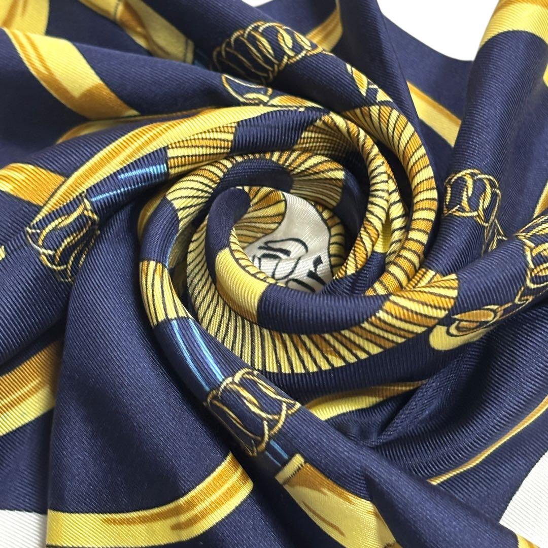HERMES/エルメス カレ90 黄金の拍車 シルク スカーフ h_047