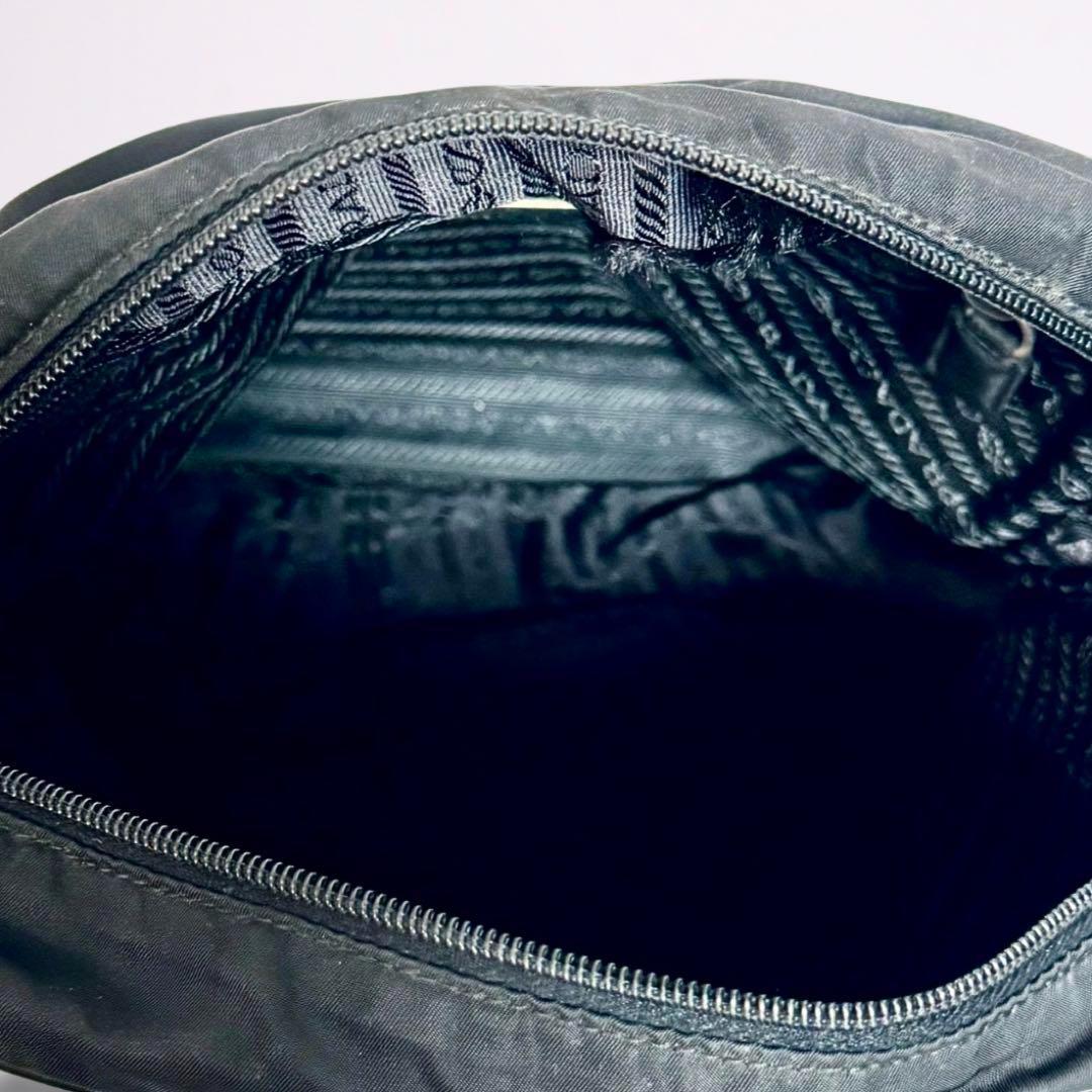 【正規品】プラダ PRADA メッセンジャーバッグ 三角ロゴ 黒 ユニセックス