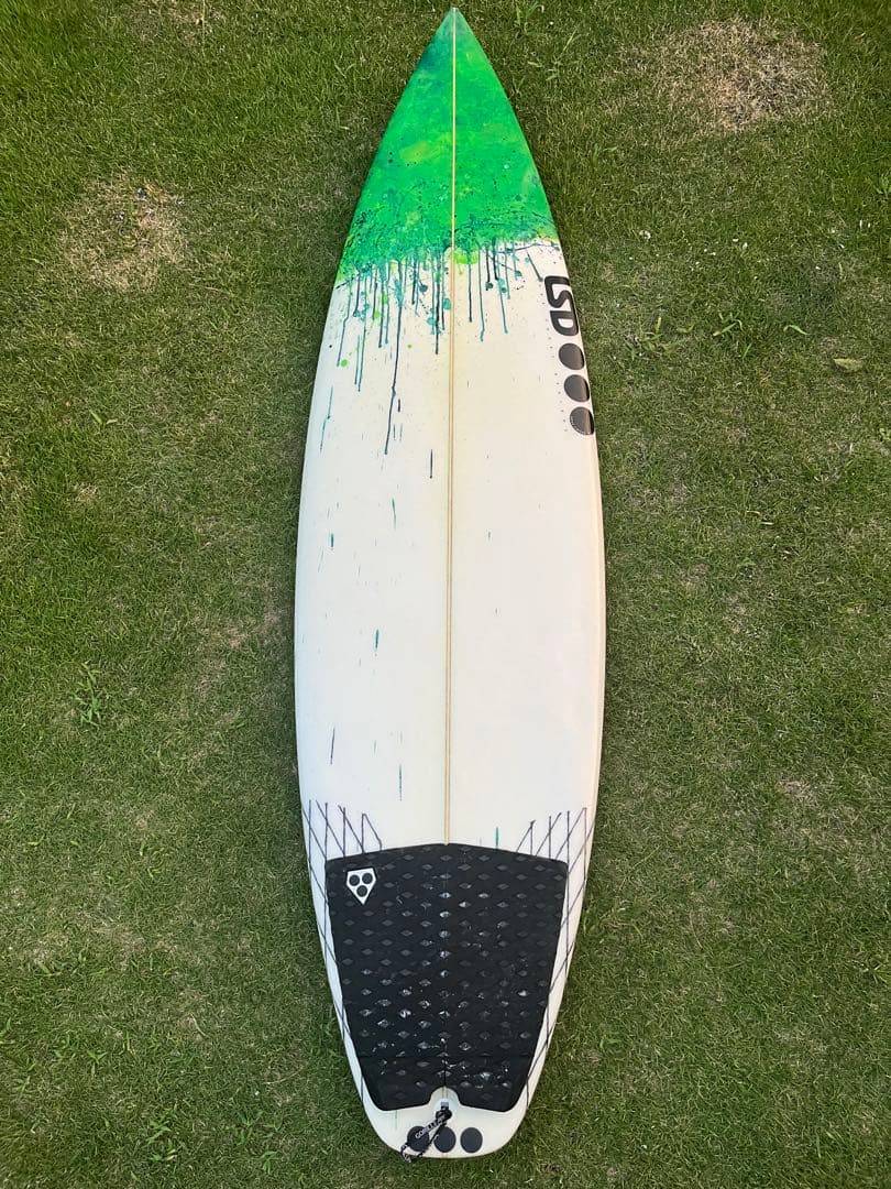 サーフボード 5'10ショートボード LSD(手渡し希望)