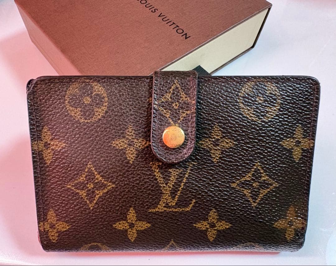 ルイヴィトン財布　二つ折り　モノグラム