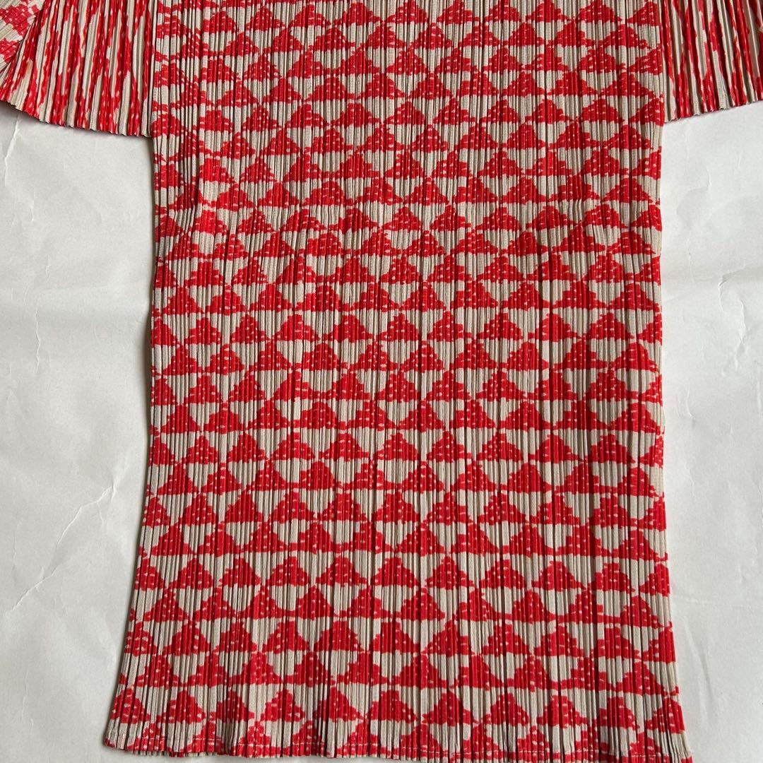 イッセイミヤケ プリーツプリーズ 半袖 赤系 柄入り