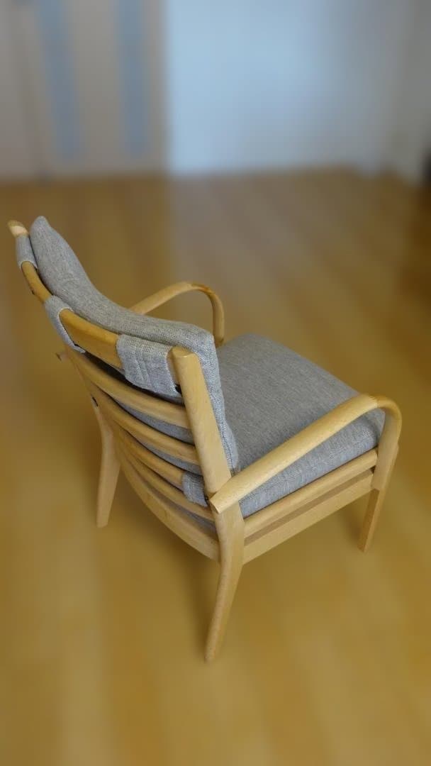 4.ソファのような座り心地(ニトリ C-27肘付き2脚+肘なし２脚）4脚セット