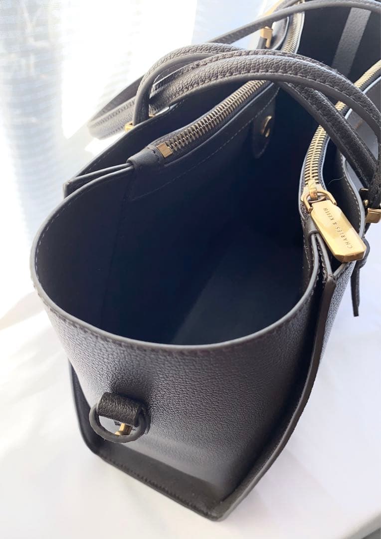 CHARLES & KEITH クラシックダブルハンドル トートバッグ　ブラウン