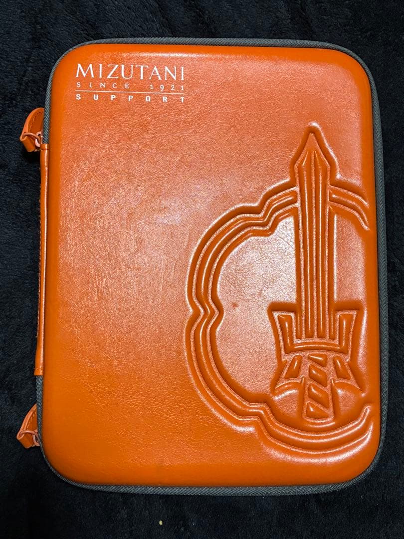 Mizutani 散髪用シザーとセニングシザー