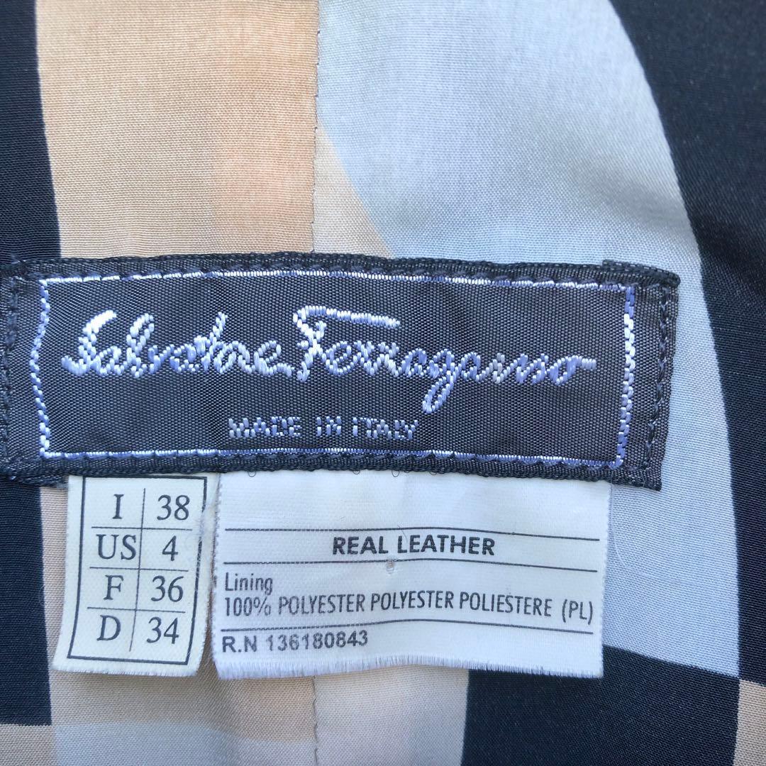 Salvatore Ferragamo ブラックレザージャケット