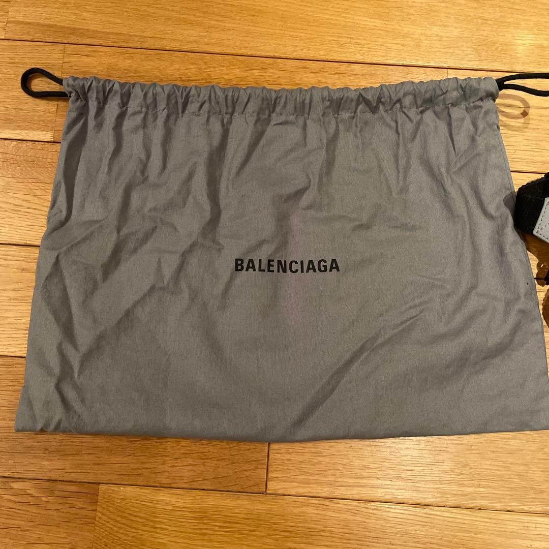 Nao_Arc さま専用です。BALENCIAGA ボディバッグ グレー