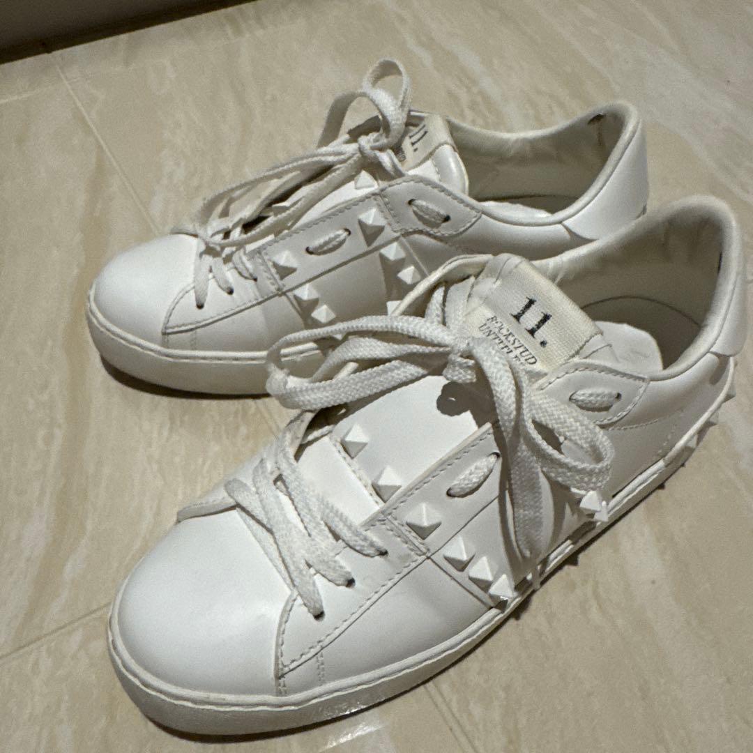 (ASK)Valentiono ロックスタッズホワイトレザーシューズ 37