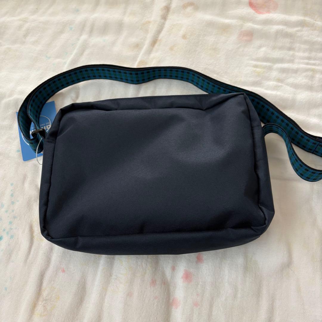 新品　familiar ショルダーバック　先行販売