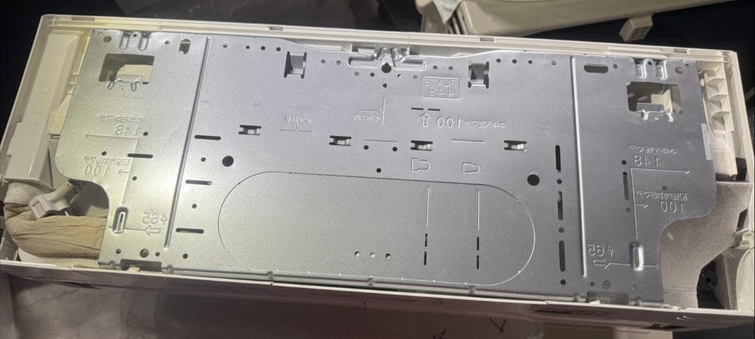 三菱 ルームエアコン MSZ-ZW8023S-W 2023年製 主に26畳用