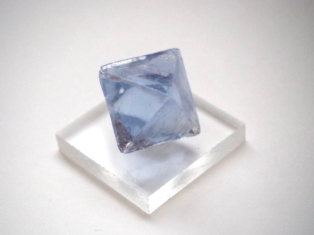 フローライト　イリノイ産　ブルー　蛍石　鉱物【B-4】