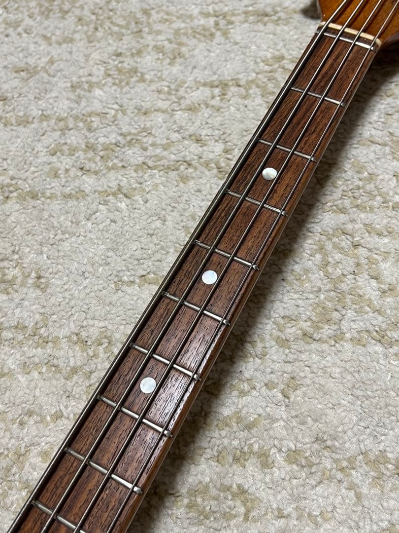 Unitone Basso エレキベース ビザール グヤトーン テスコ