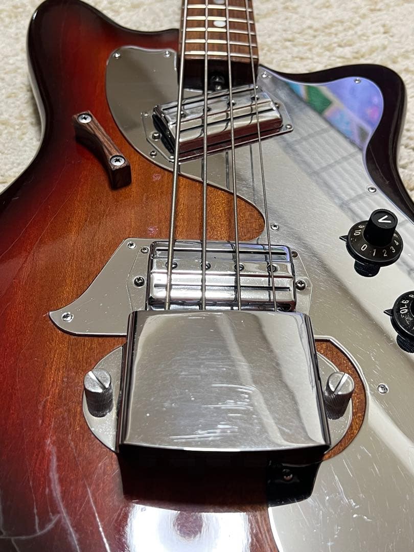 Unitone Basso エレキベース ビザール グヤトーン テスコ