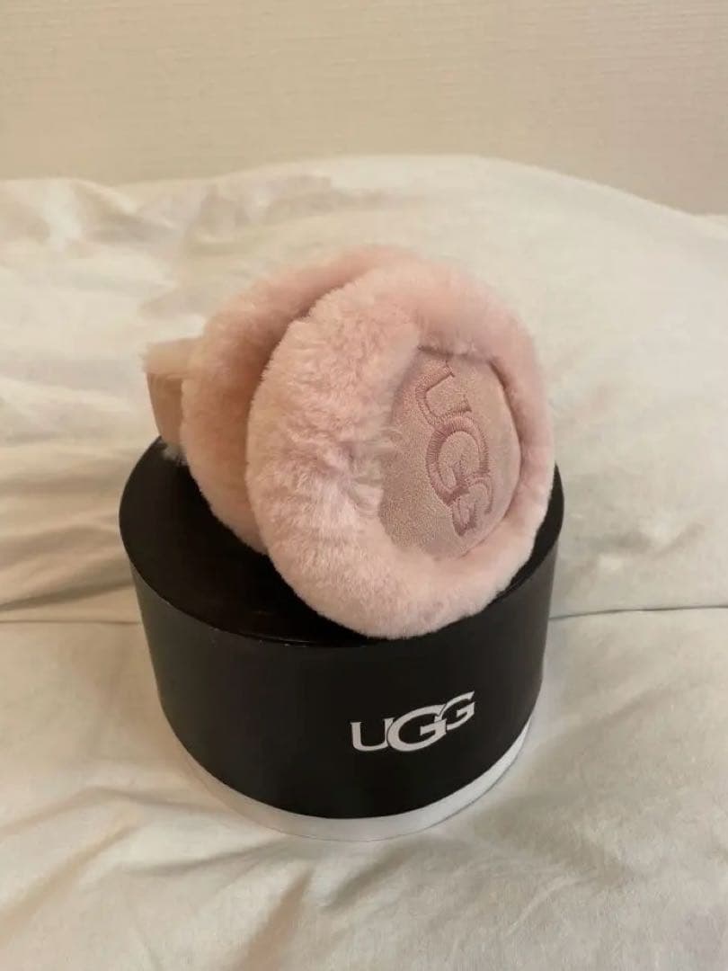ugg イヤーマフ　ピンククラウド　イヤマフ　ピンク