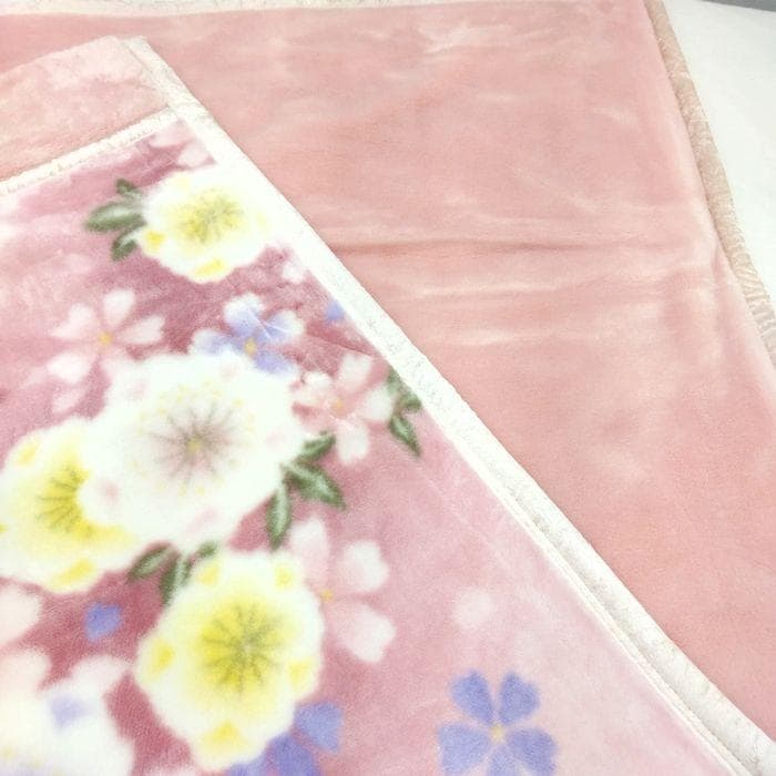 日本製　新品　衿3層本体２層構造　シングル　毛布　温泉毛布　遠赤外線効果　花柄