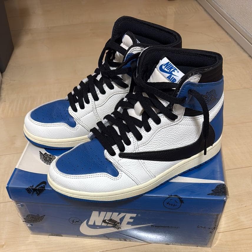 靴 Travis Scott Fragment AJ1 27.5
