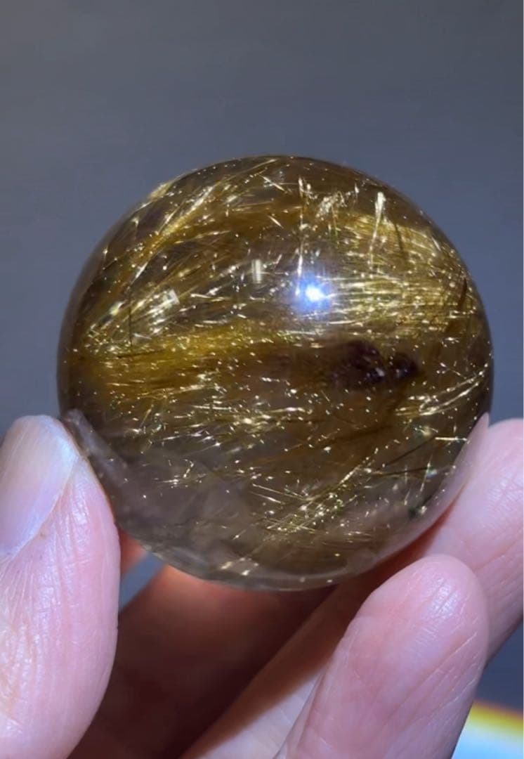 ゴールドルチル　クォーツ　スフィア　スモーキー　4.06cm 透明度高　天然石