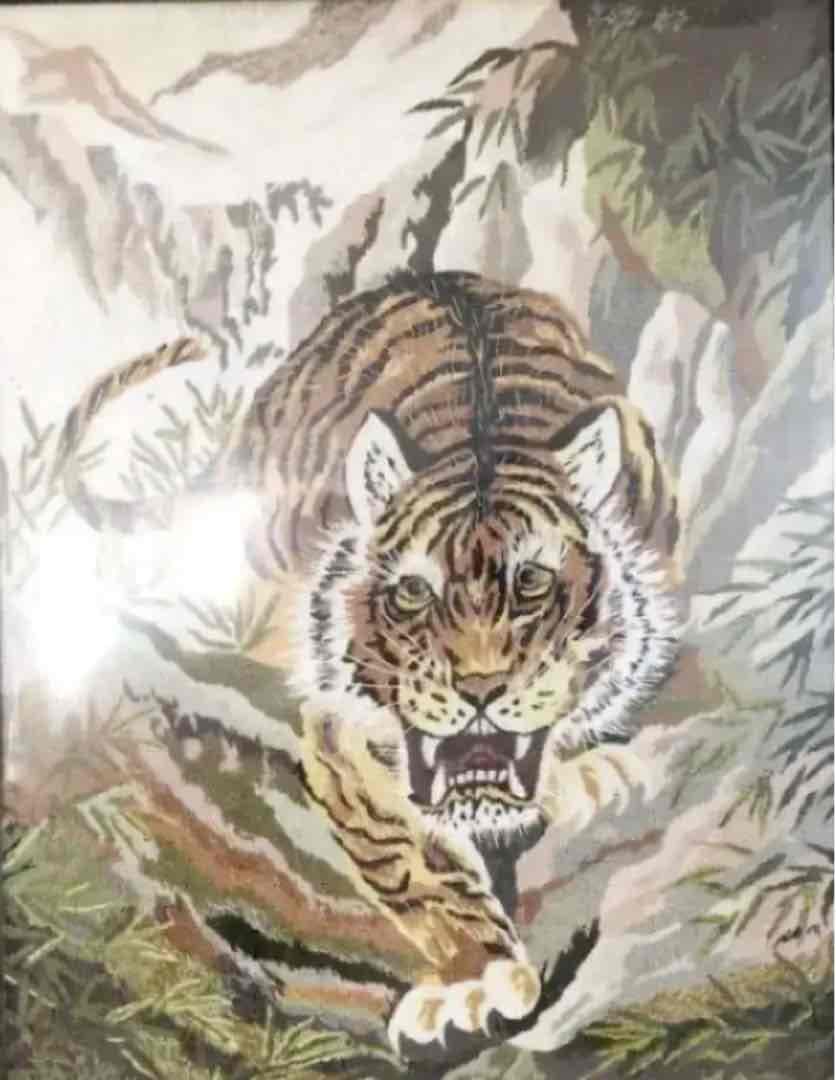 虎　刺繍画