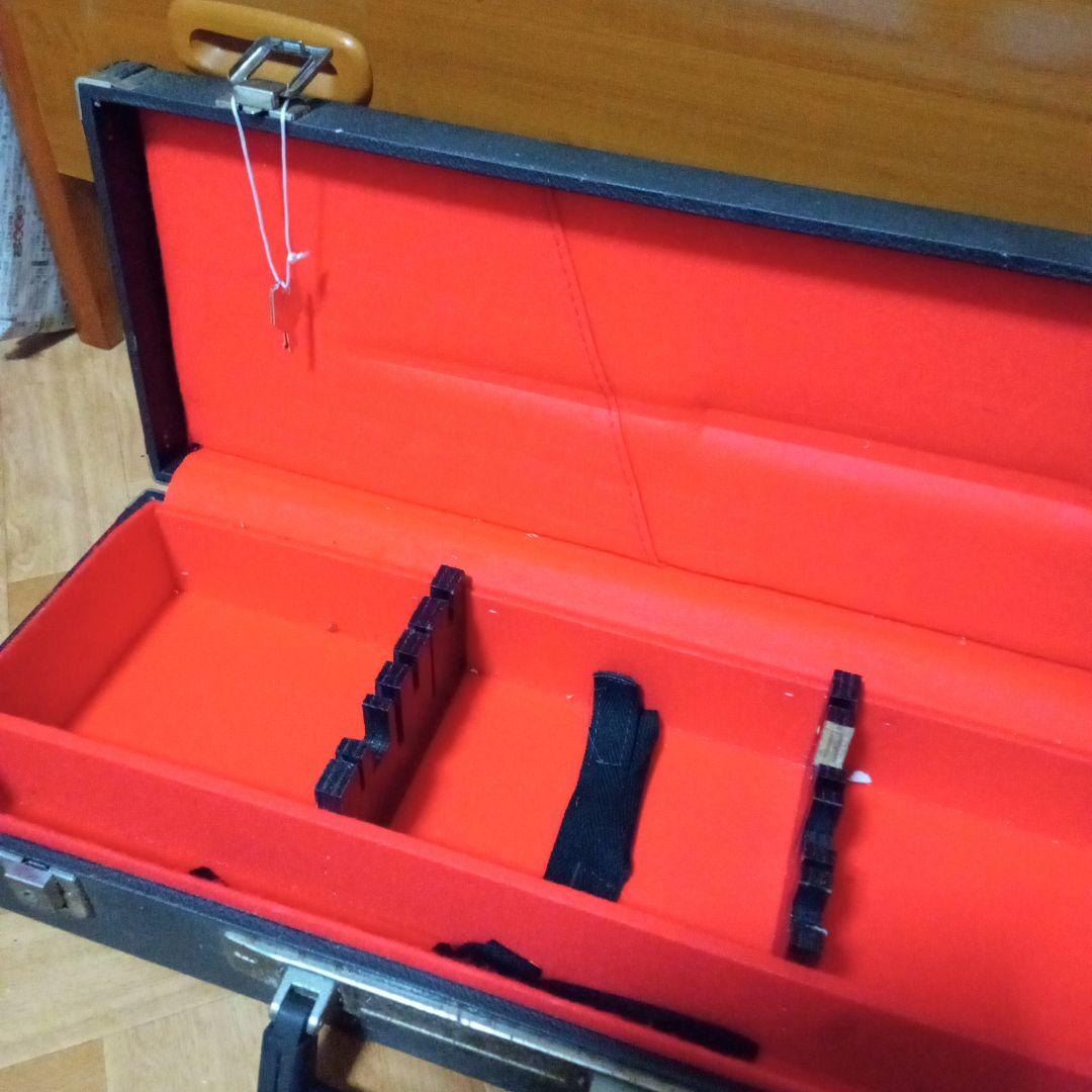 高級包丁４本　フルーツナイフ２本（ケース付）