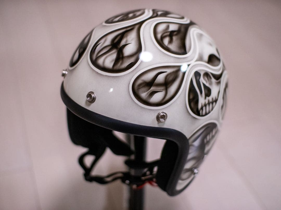 新品未使用　スモール　ジェット　ヘルメット 白ブラックフレアドクロ