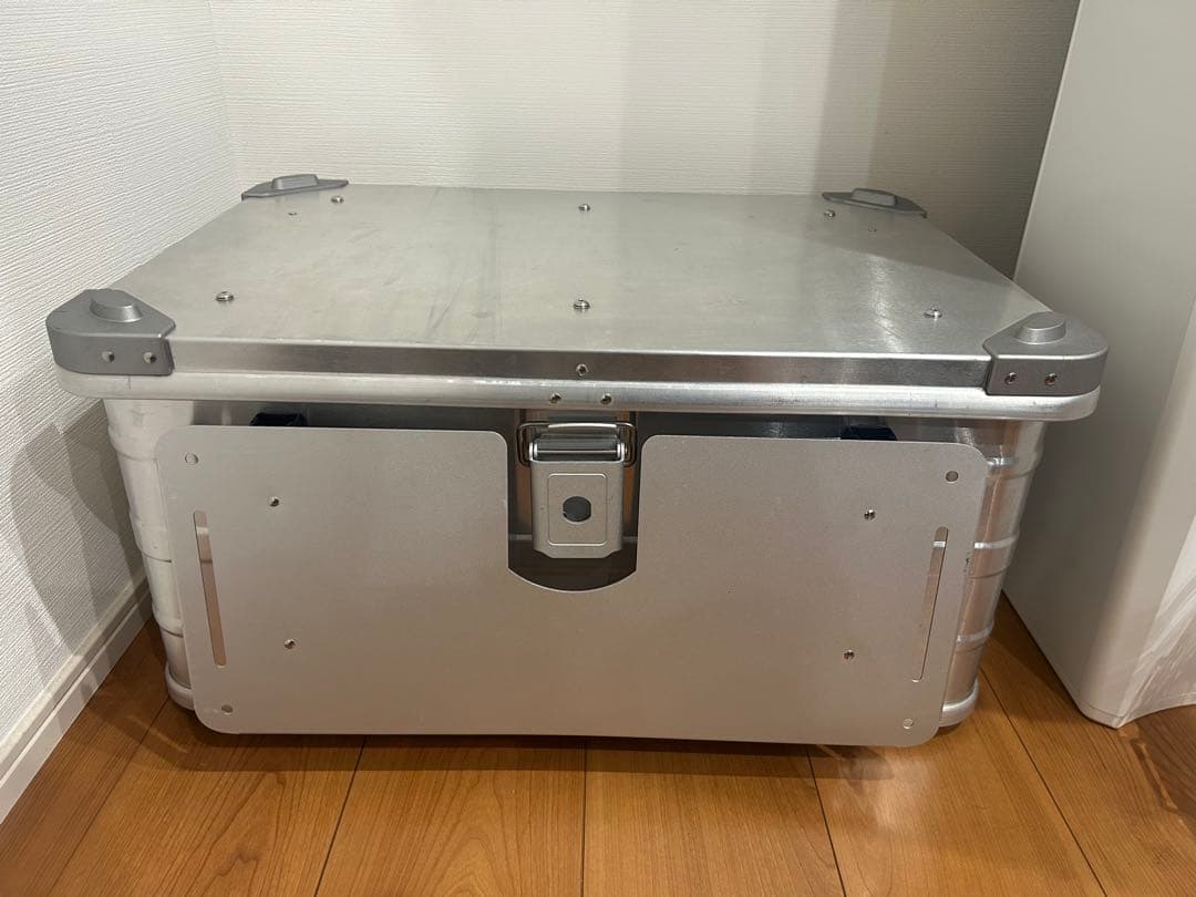 CAMVIL(ケムビル) アルミコンテナ カスタム 60Ｌ シルバー