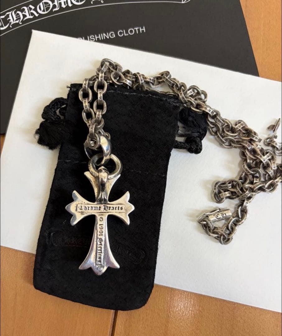 ロゼ 　Chrome Hearts chスモールクロス