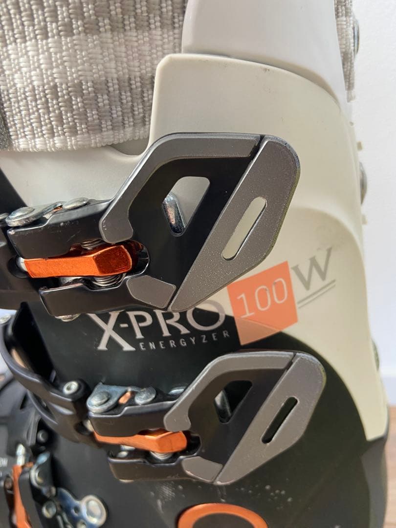 美品　サロモン　X PRO 100W 24.5cm 女性用モデル！