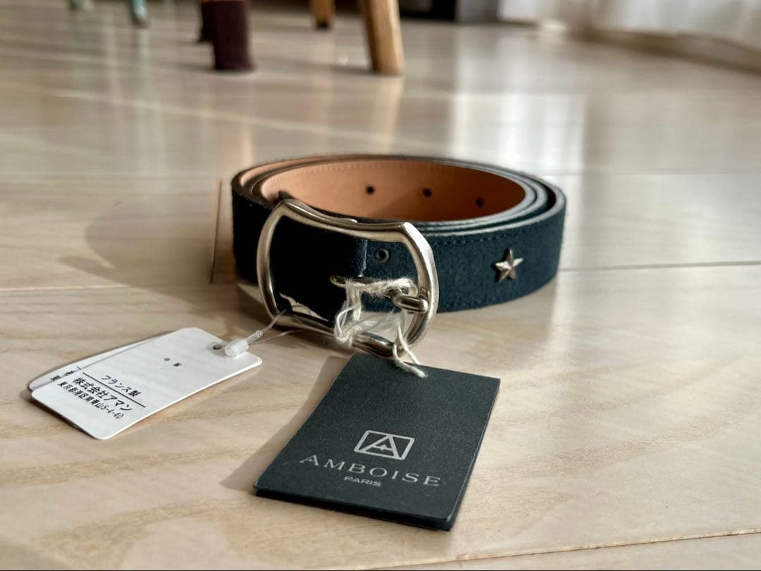 未使用品　AMBOISE ネイビーレザー ベルト 星型装飾　90 フランス製