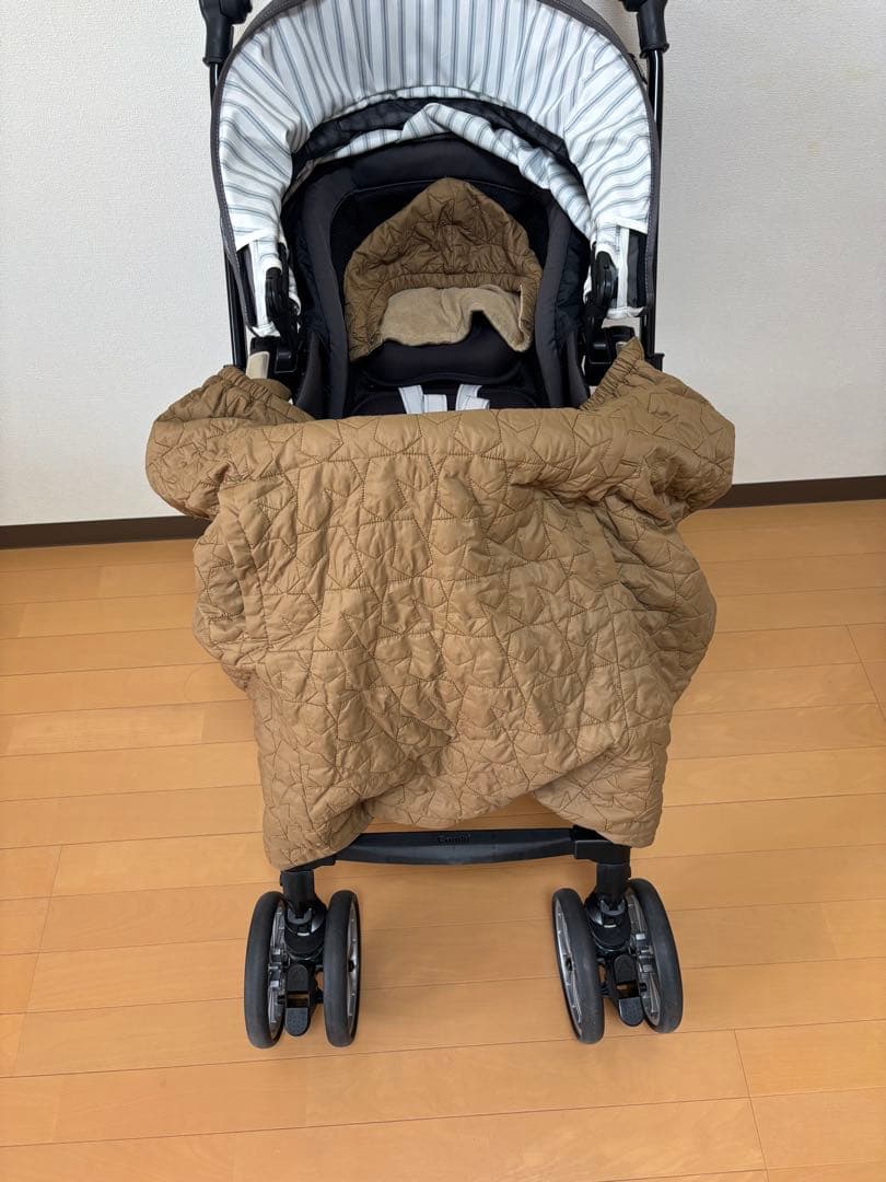 土日限定値下げ⭐︎クリーニング済☆美品☆コンビ　アンブレッタ4キャスエッグショック