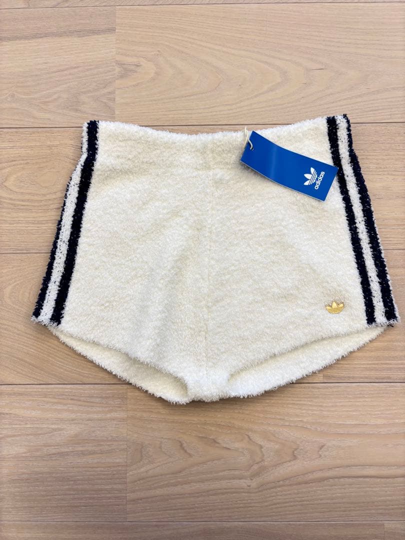 m*2様 【新品タグ付き】adidas プレミアムフルファッションドニット　セッ
