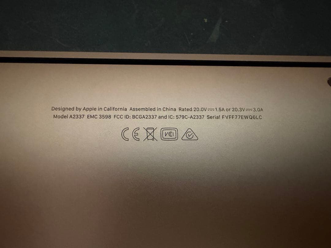 MacBook Air M1（2020） ゴールド ジャンク品