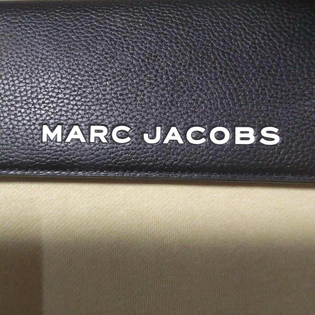 MARC JACOBS長財布