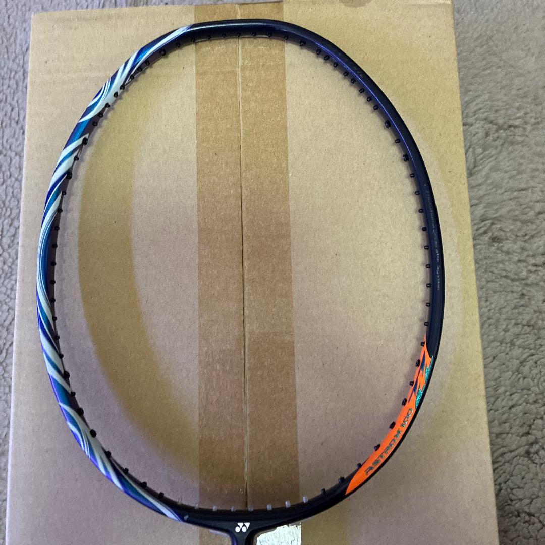 ASTROX 100zz 4ug5 バドミントンラケット アストロクス100zz