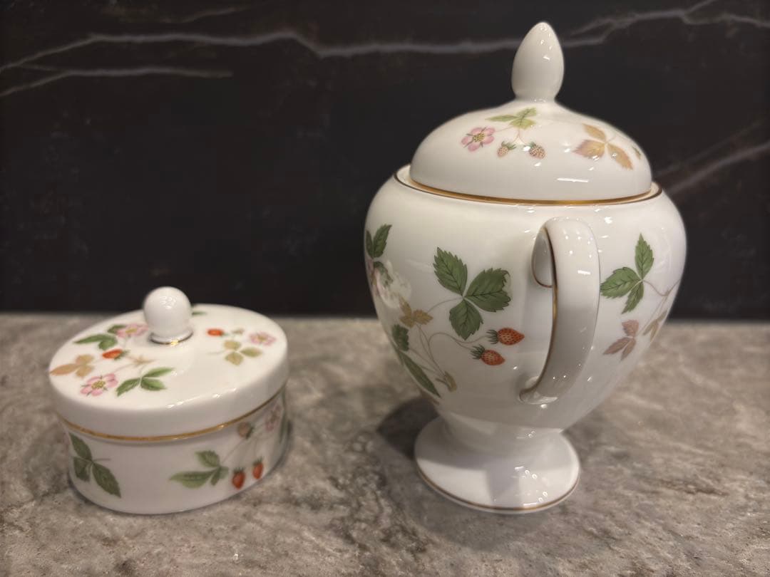 ウエッジウッド　ワイルドストロベリー