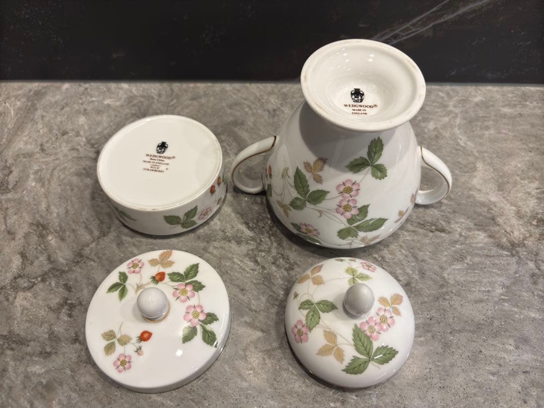 ウエッジウッド　ワイルドストロベリー