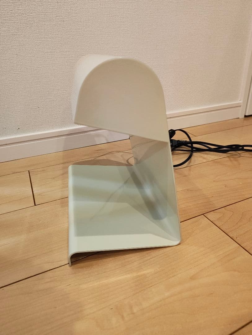 Jean Prouve ジャンプルーヴェ by vitra ヴィトラ ライト