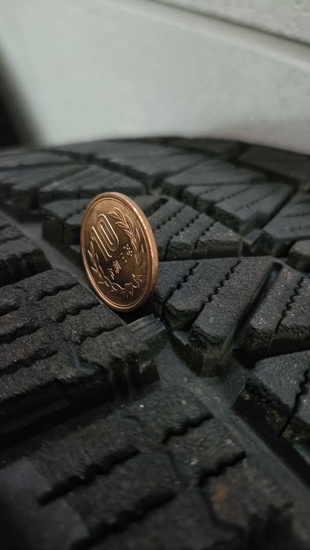 【良品】BLIZZAK DM-V3　225/65R17　2024年9月頃製造