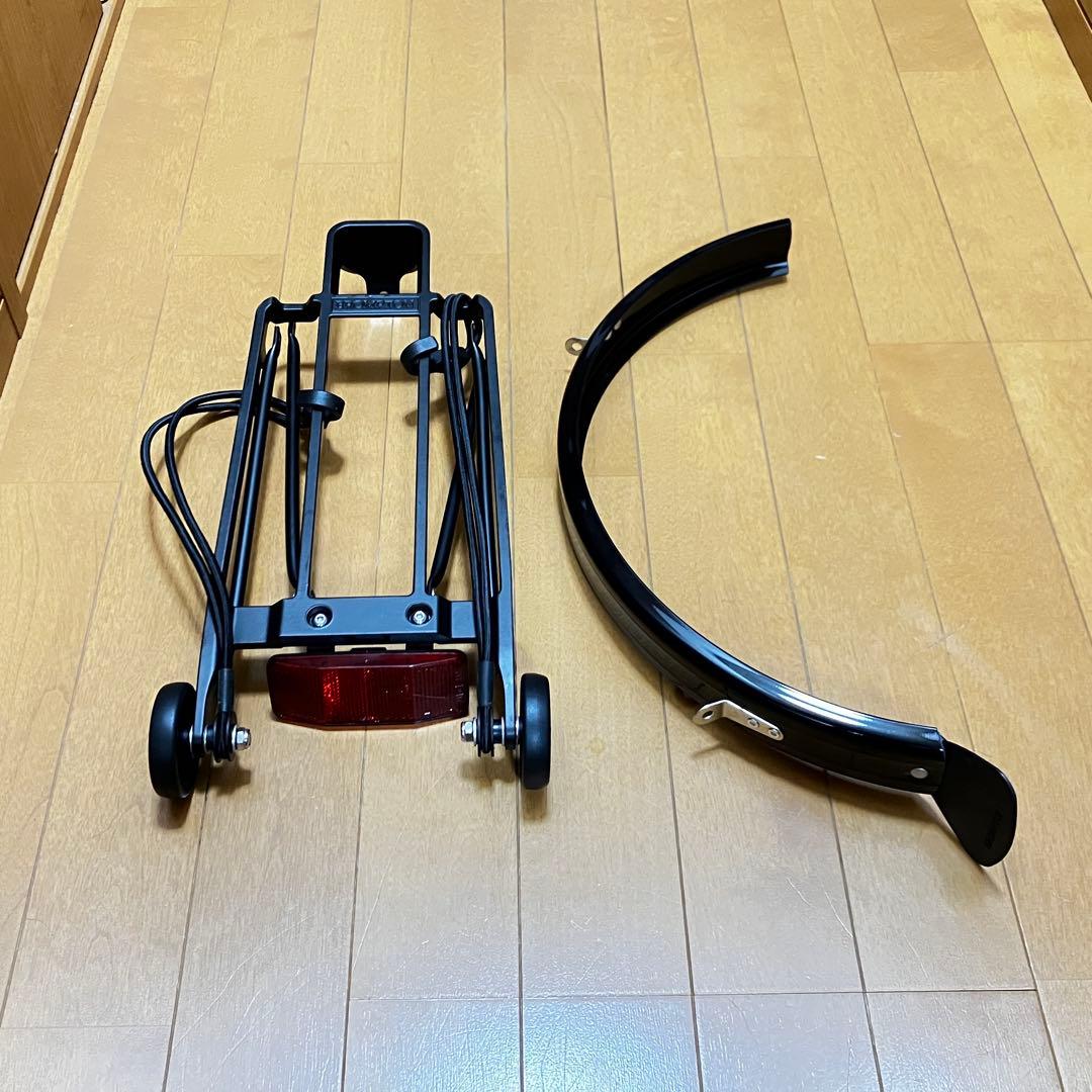 ブロンプトン　純正キャリア・リアフェンダー　ブラックカラー